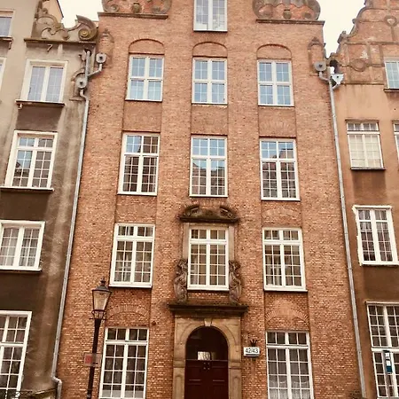 Old Town Super Ogarna Gdansk